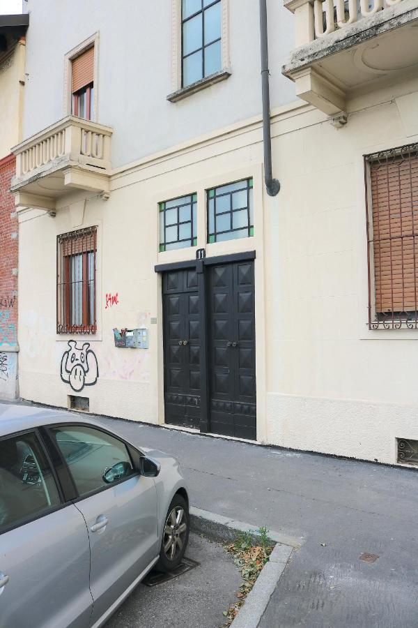 Lovely Navigli Studio With Balcony - Via Carlo Torre Milán Exterior foto